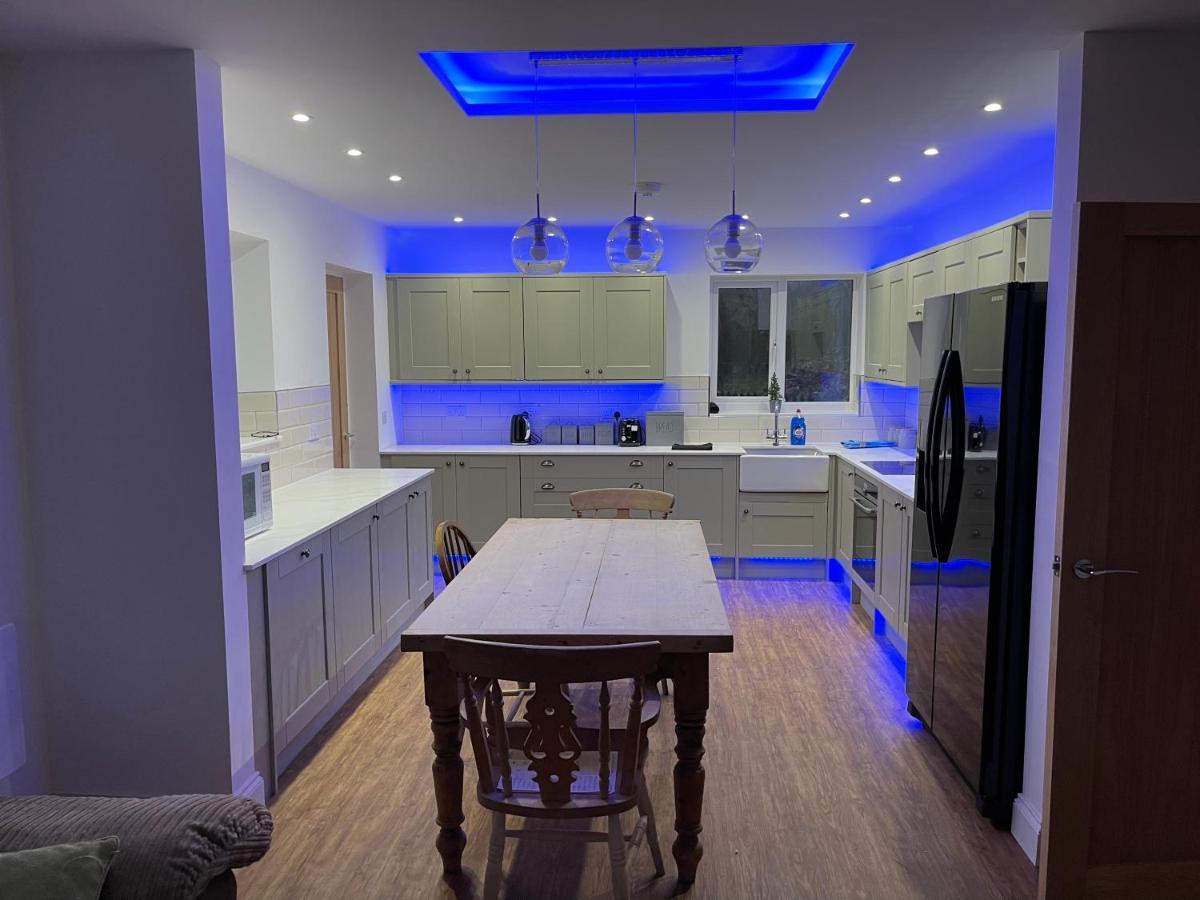 2 Bedroom Detached Bungalow With Hot Tub And Secure Garden And Parking - Pet Friendly On 7 Acres Of Land Бостон Екстер'єр фото